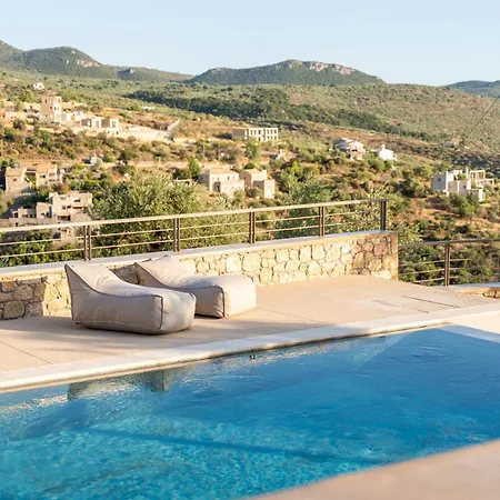 Nodeas Grande Megali Mantineia