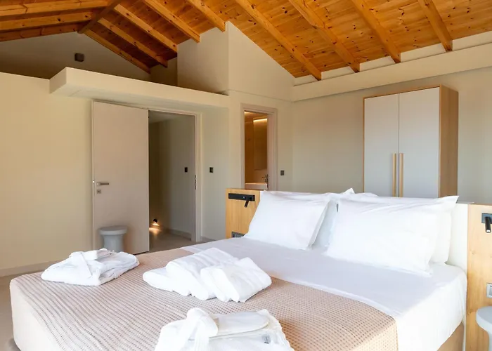 Nodeas Grande Megali Mantineia