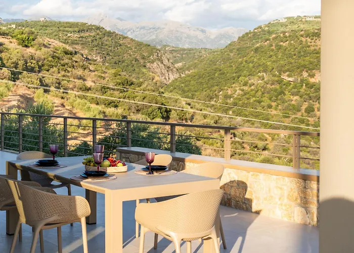 Nodeas Grande Megali Mantineia